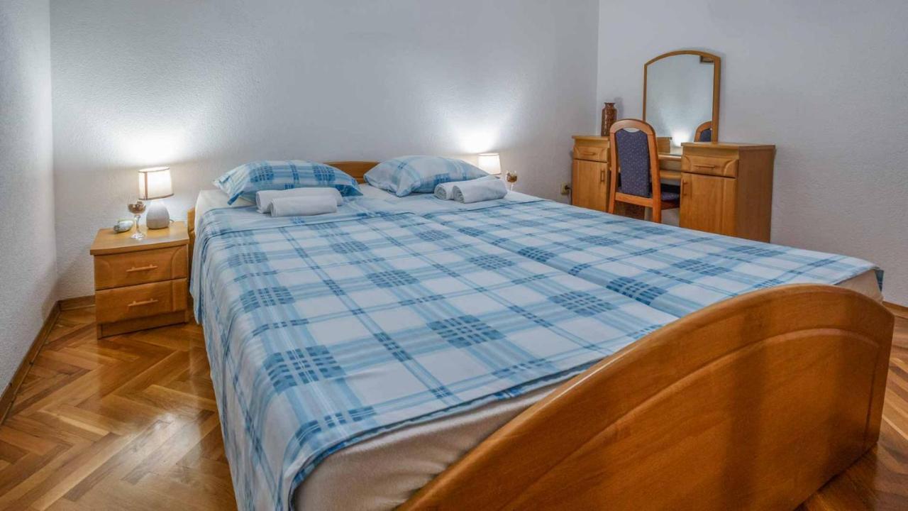 Apartman Mauro Малинска Экстерьер фото