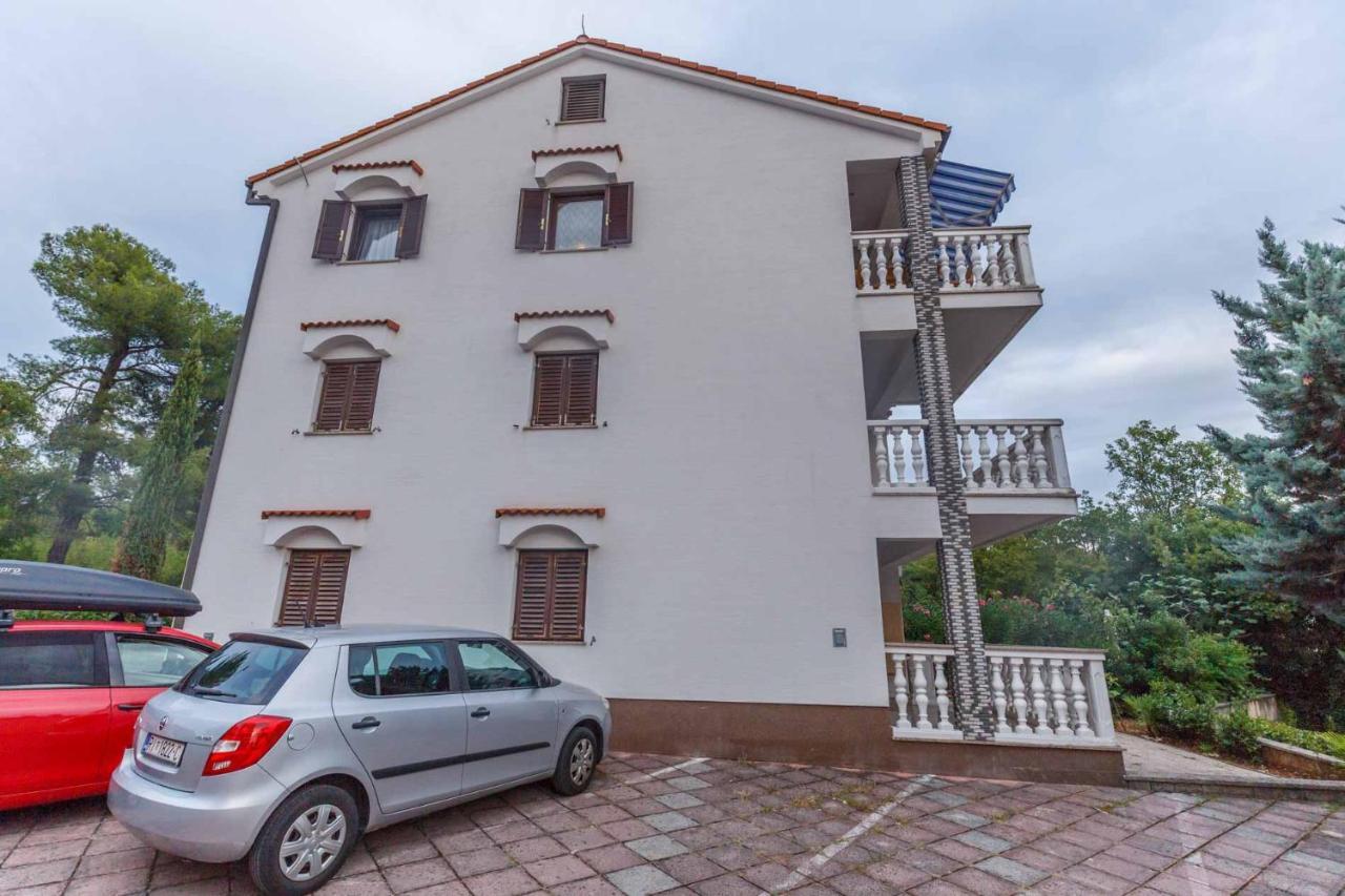 Apartman Mauro Малинска Экстерьер фото