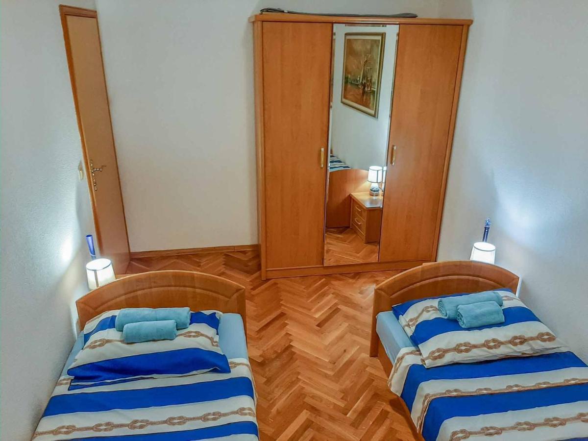 Apartman Mauro Малинска Экстерьер фото